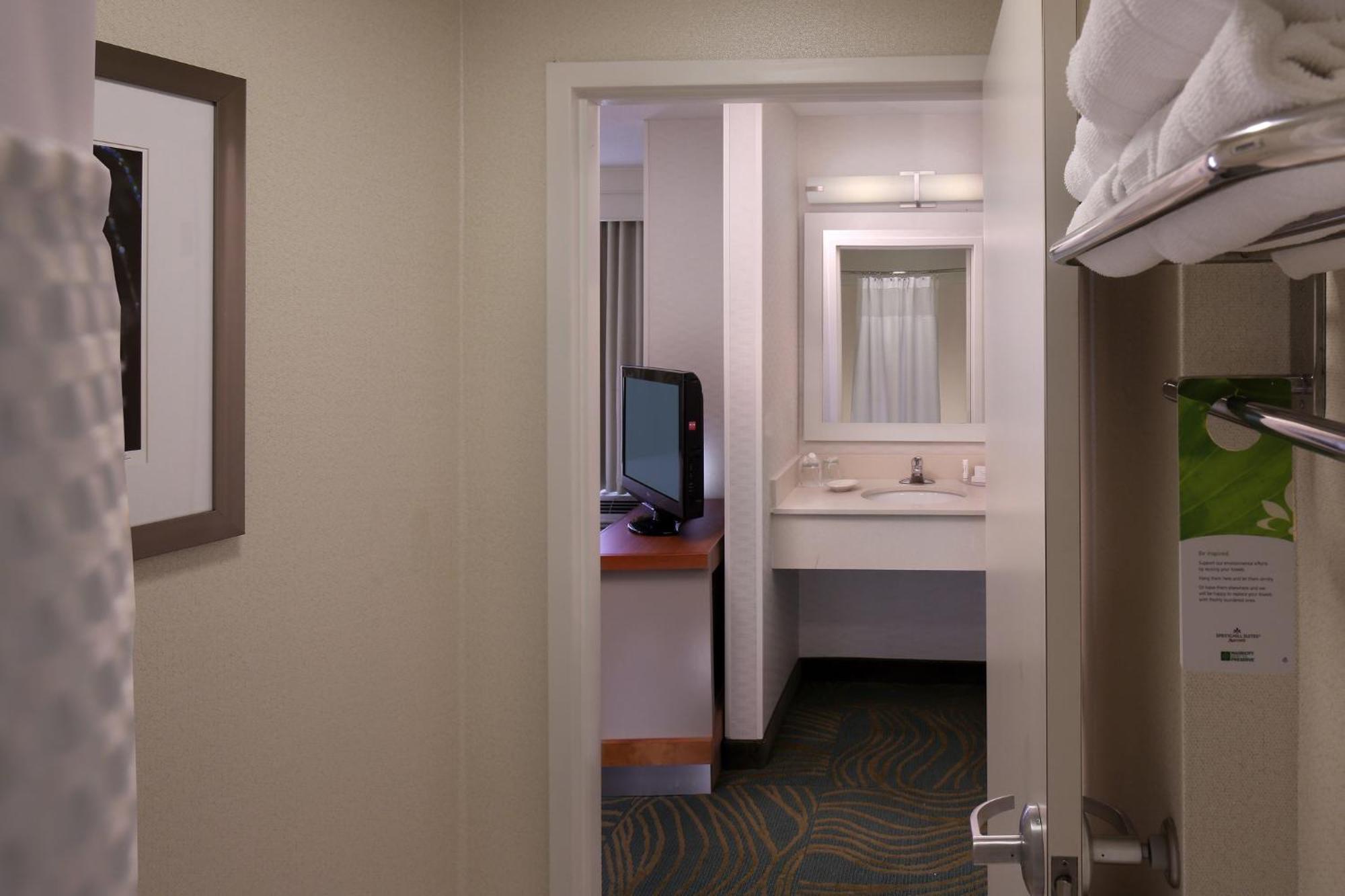 Springhill Suites By Marriott Waterford / Mystic New London Exterior foto